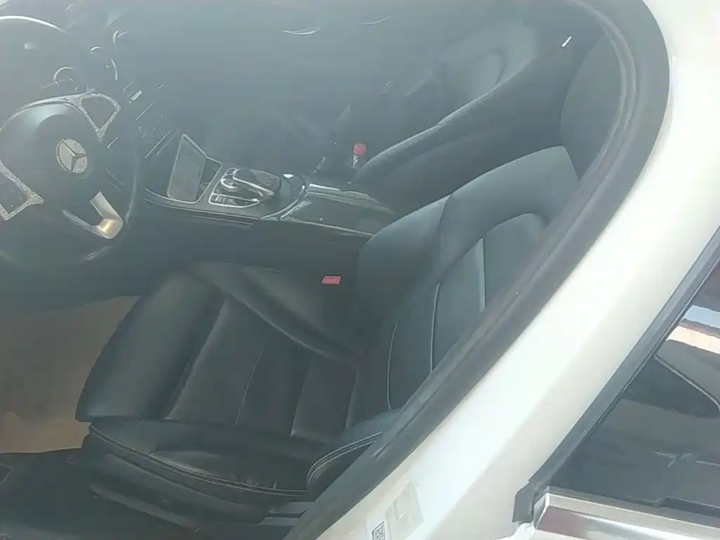 Mercedes-Benz C-Class — миниатюра 15