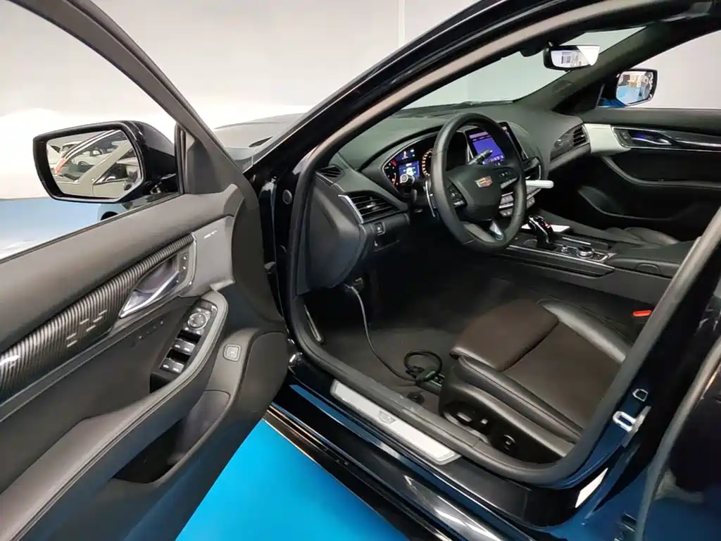 Cadillac CT5 — миниатюра 16