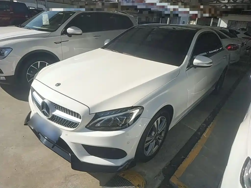 Mercedes-Benz C-Class — миниатюра 2