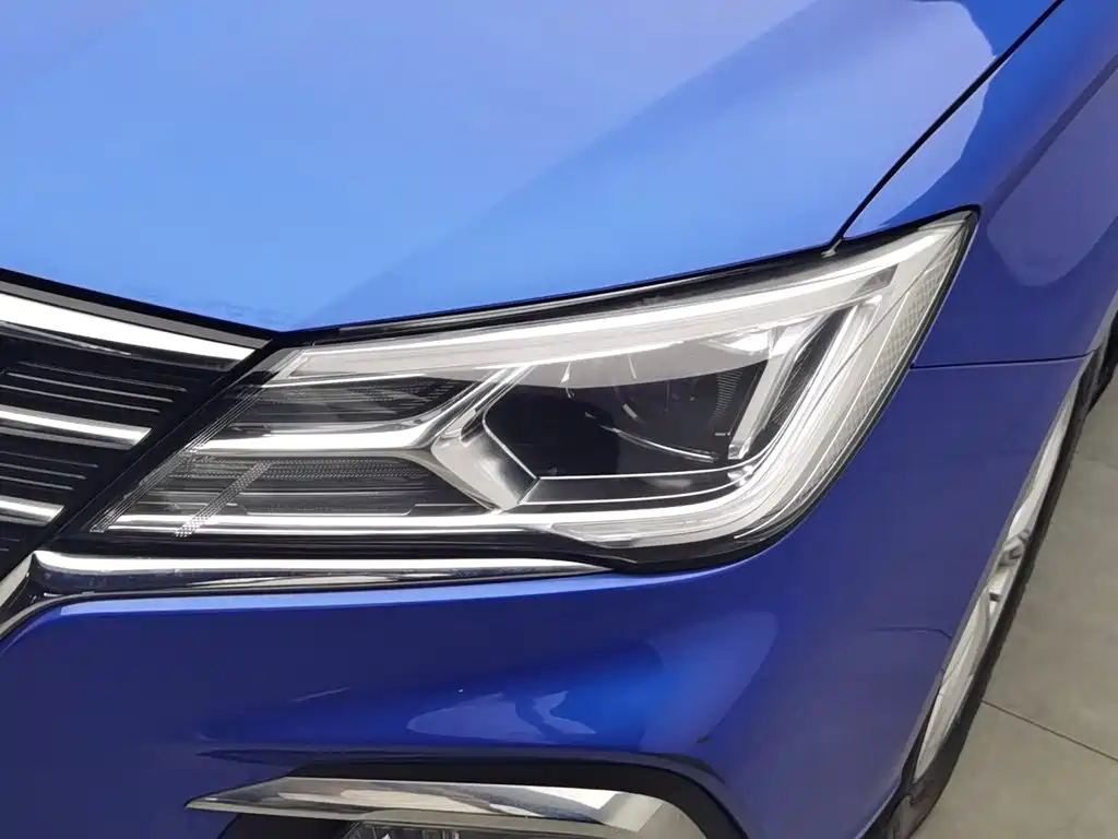 Roewe i5 — миниатюра 7