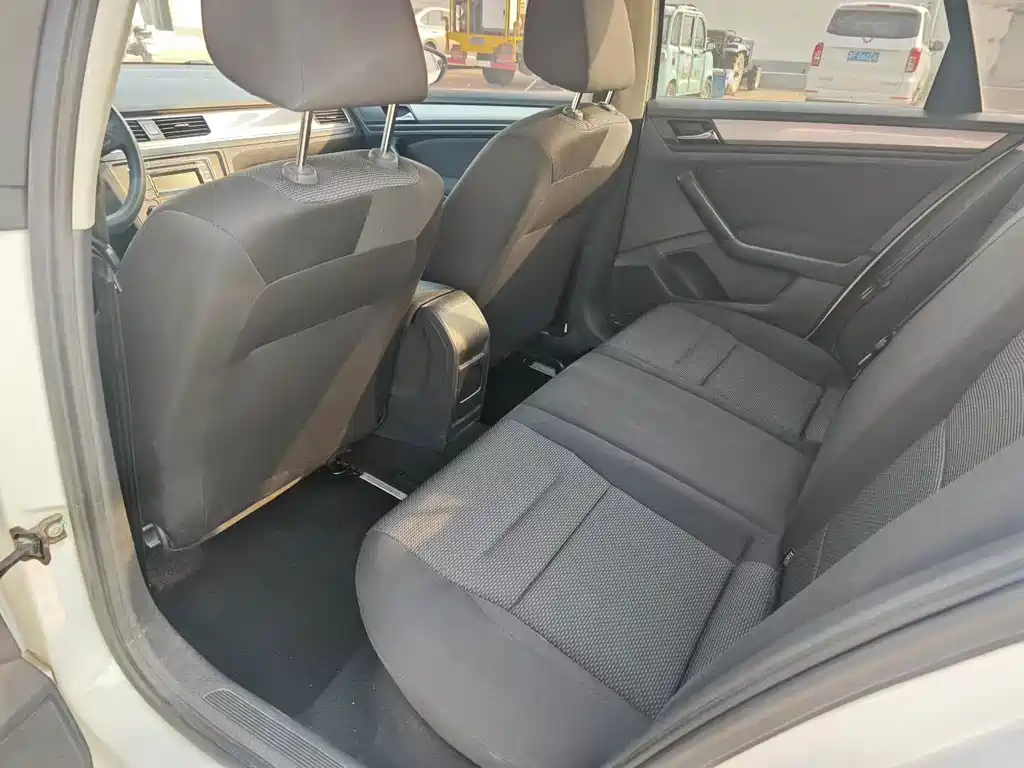 Volkswagen Bora — миниатюра 8