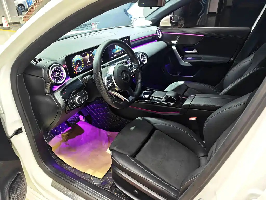 Mercedes-Benz A-Class A 2020 A 200 L Sport Fashion