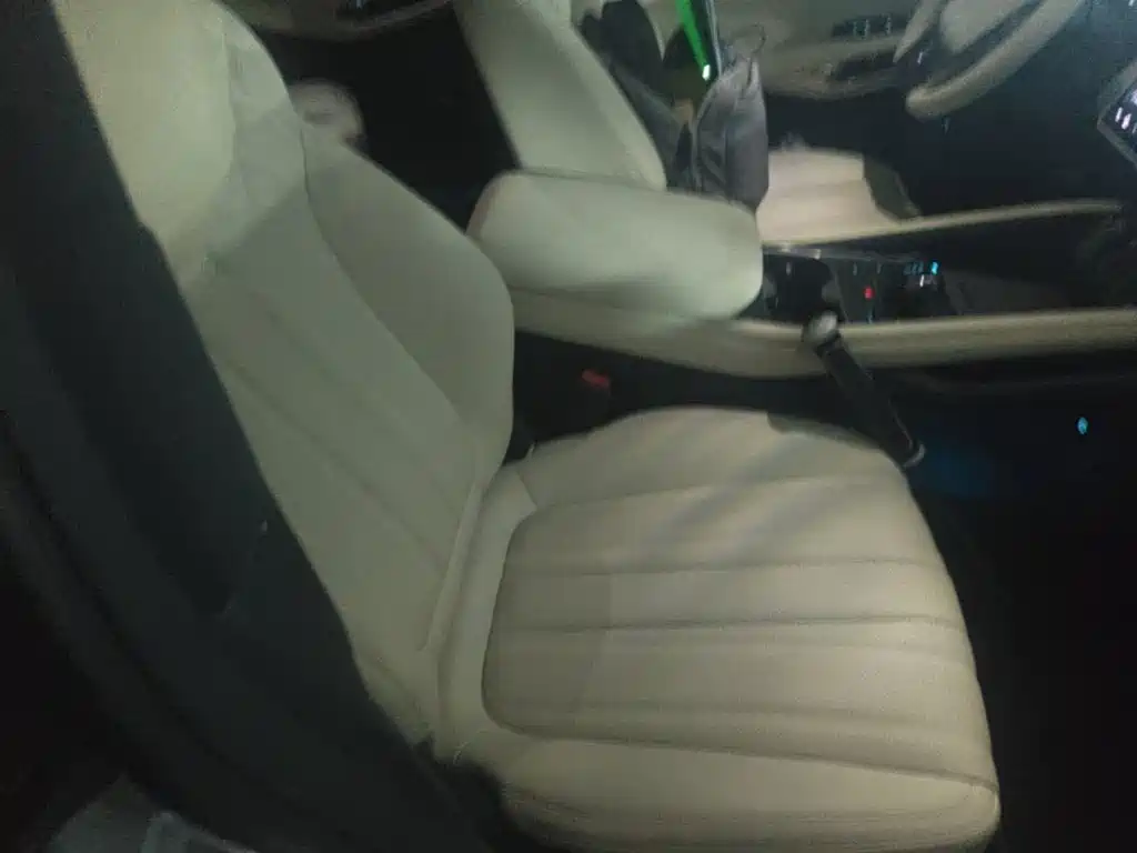 BYD L EV — миниатюра 25