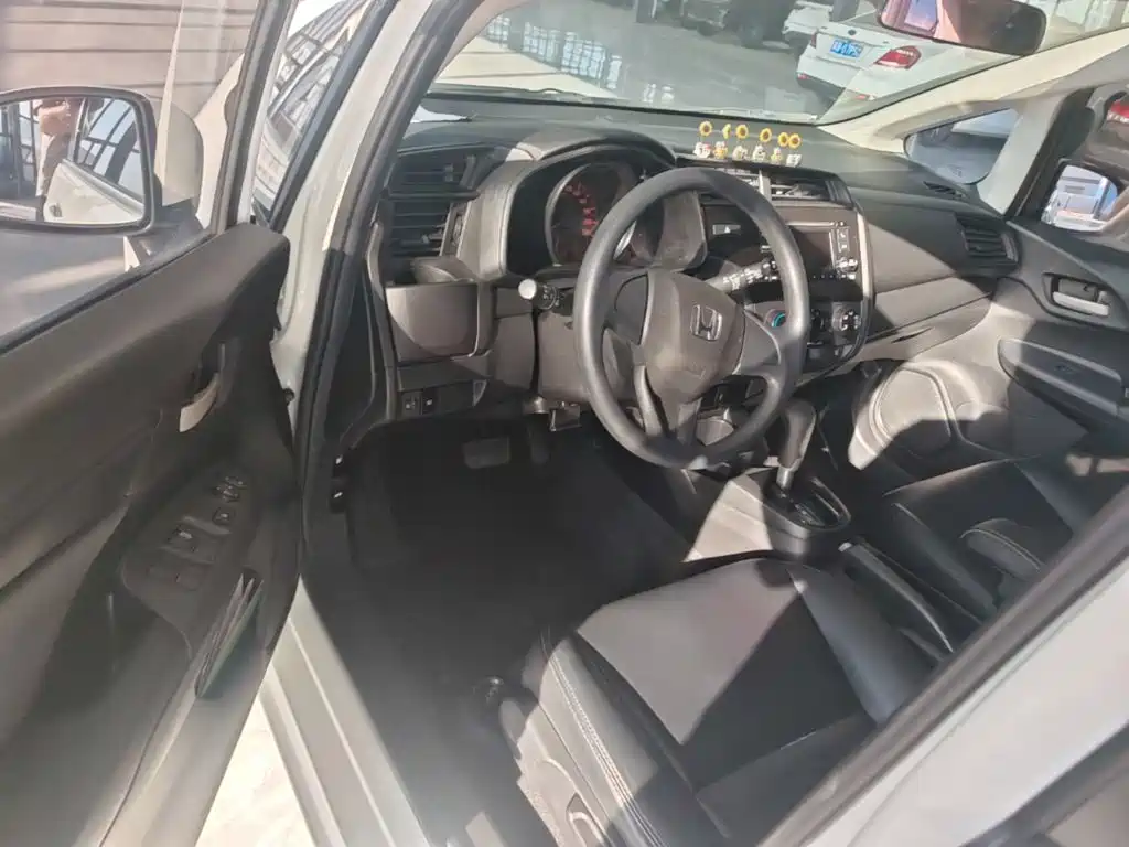 Honda Fit — миниатюра 16
