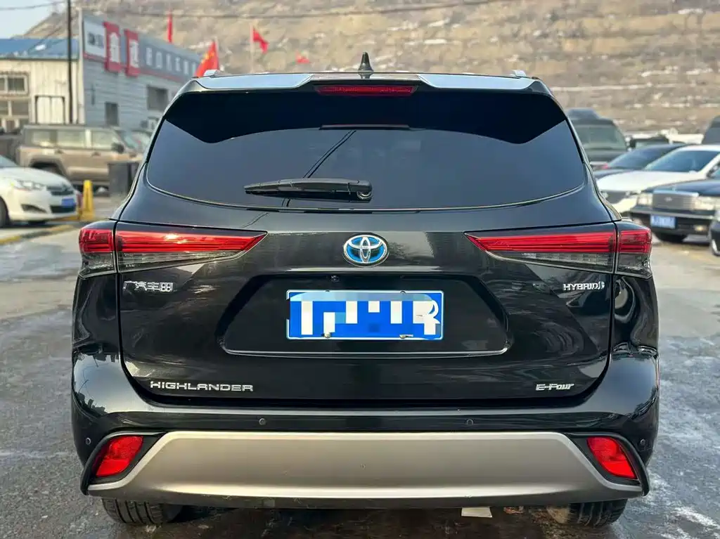 TOYOTA HIGHLANDER