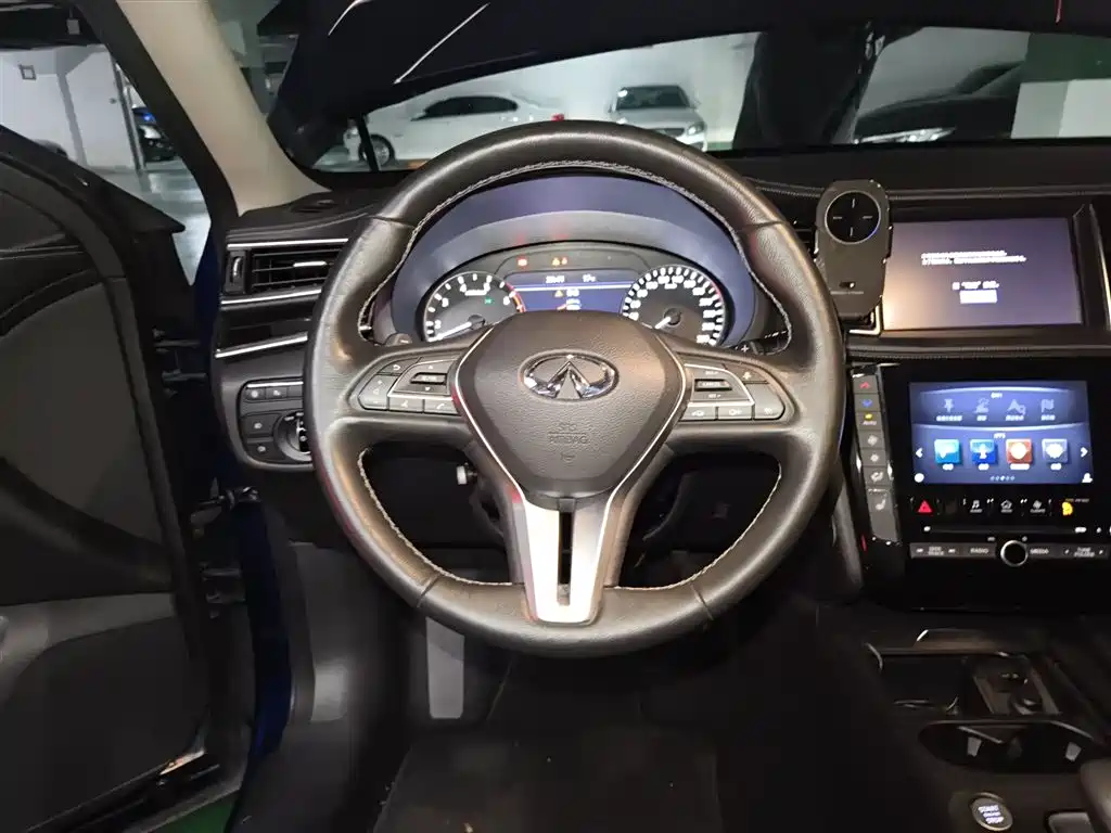 Infiniti QX50 2018 2.0T