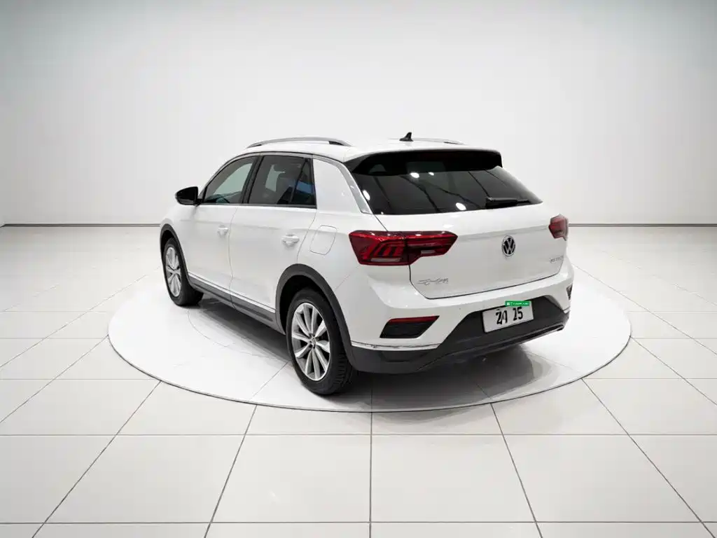 Volkswagen T-Roc — миниатюра 4