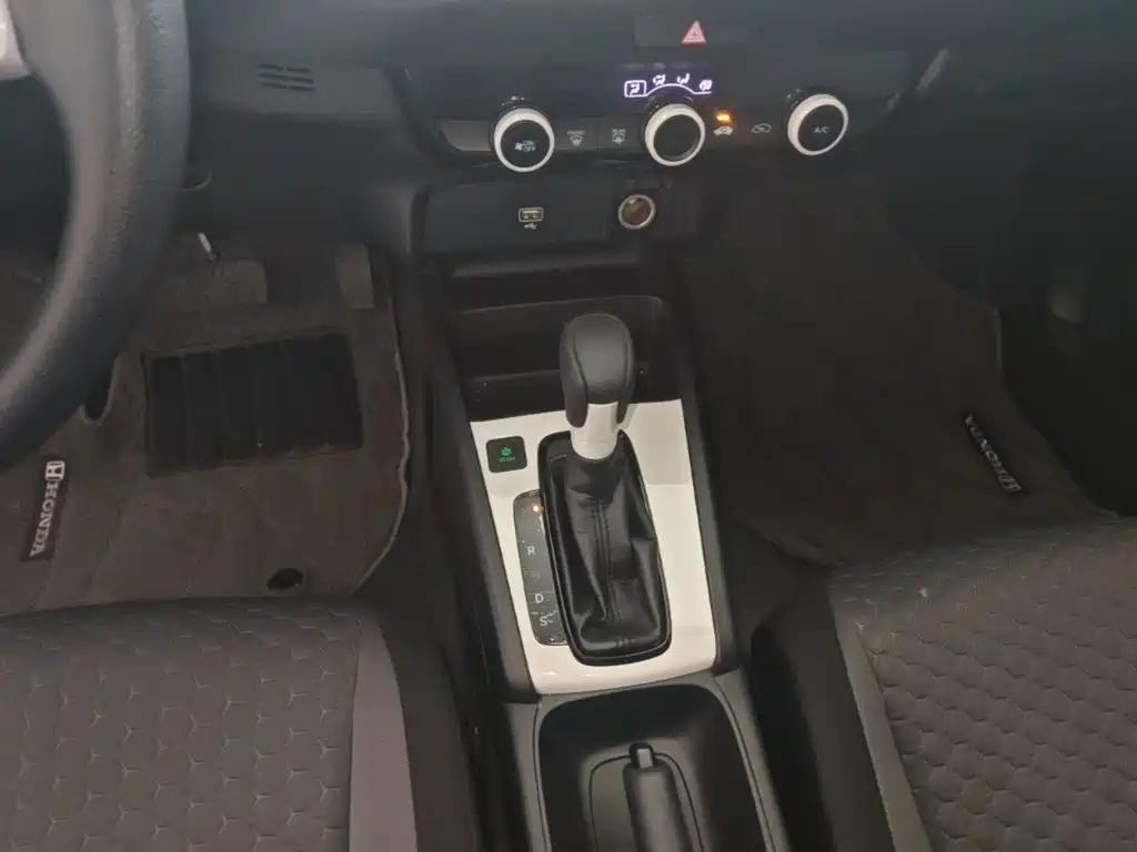Honda Fit — миниатюра 14