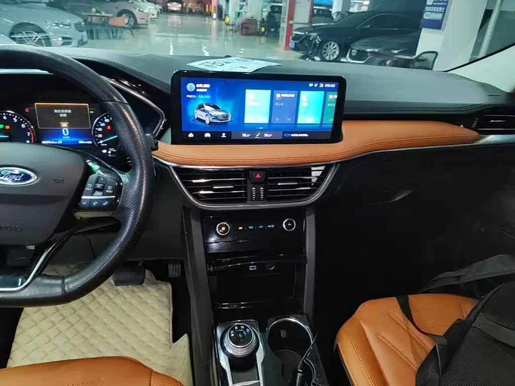 Ford Escape — миниатюра 13