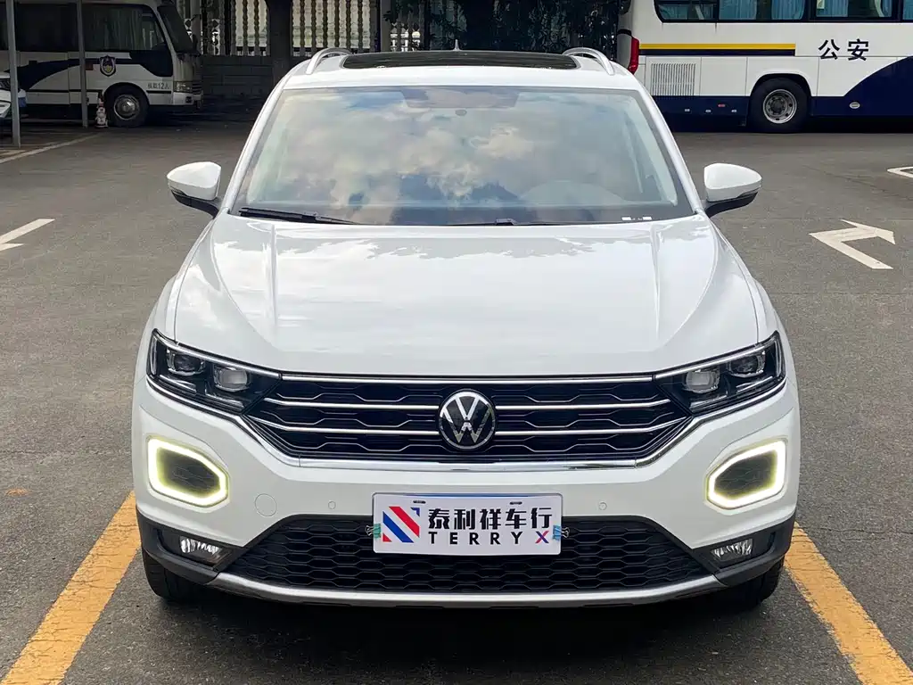 Volkswagen T-Roc — миниатюра 2