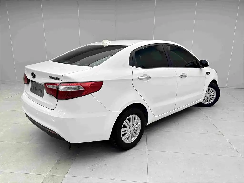 Kia K2 — миниатюра 4