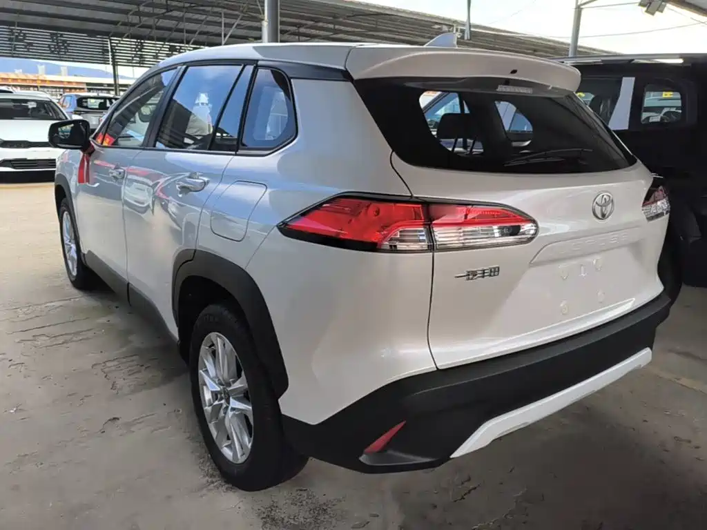 Toyota Corolla Cross — миниатюра 5
