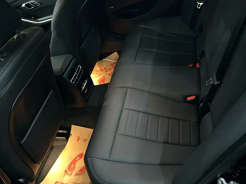 BMW 3 Series — миниатюра 5