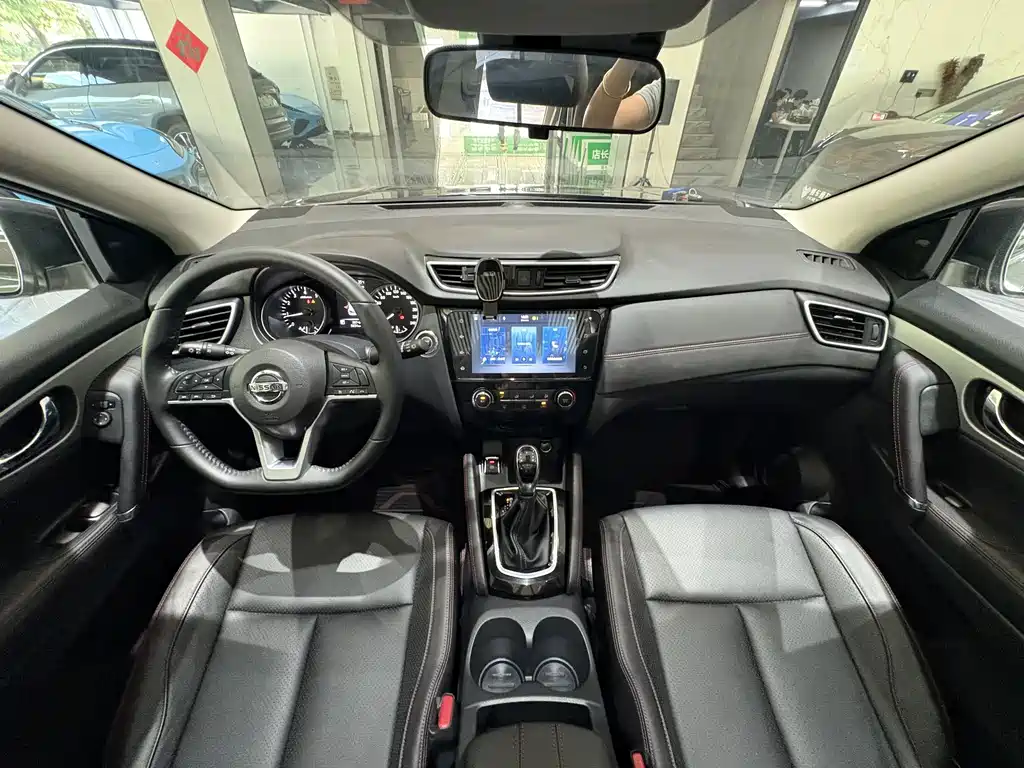 Nissan Qashqai — миниатюра 4