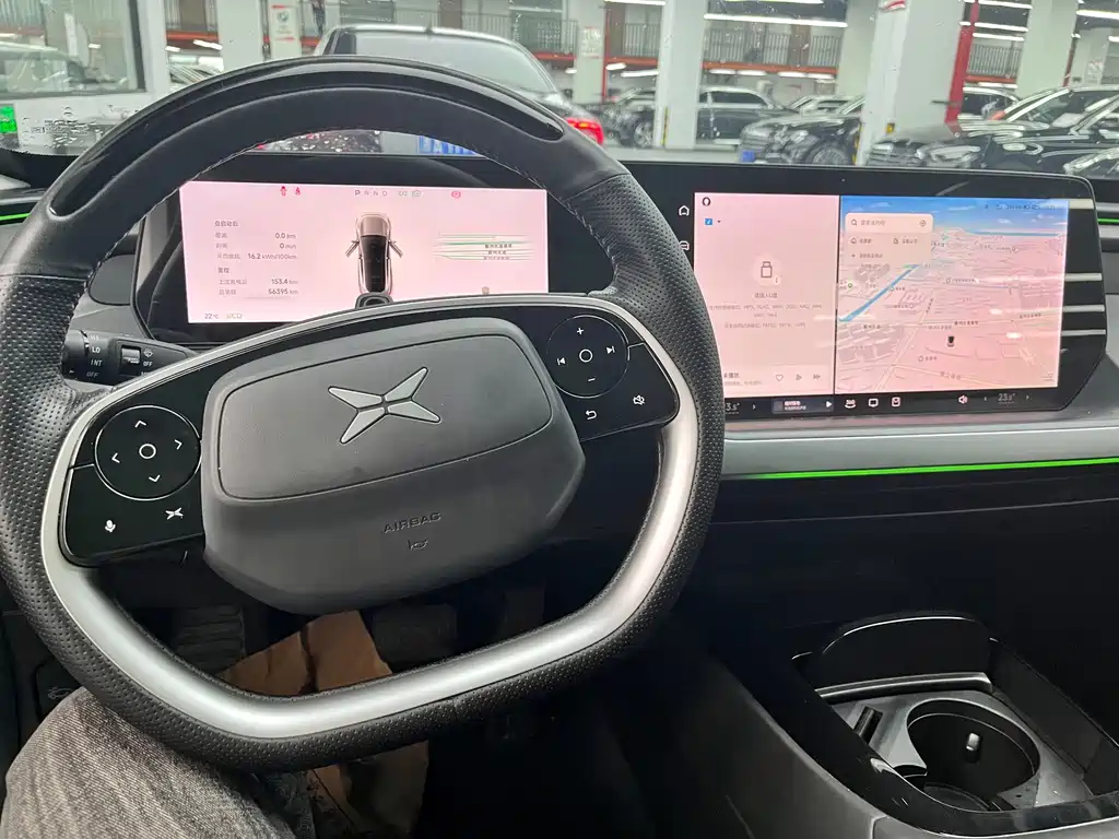 XPeng P7 — миниатюра 6