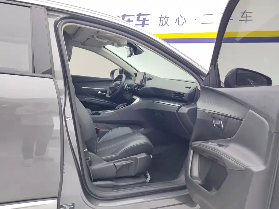 Peugeot 4008 — миниатюра 8