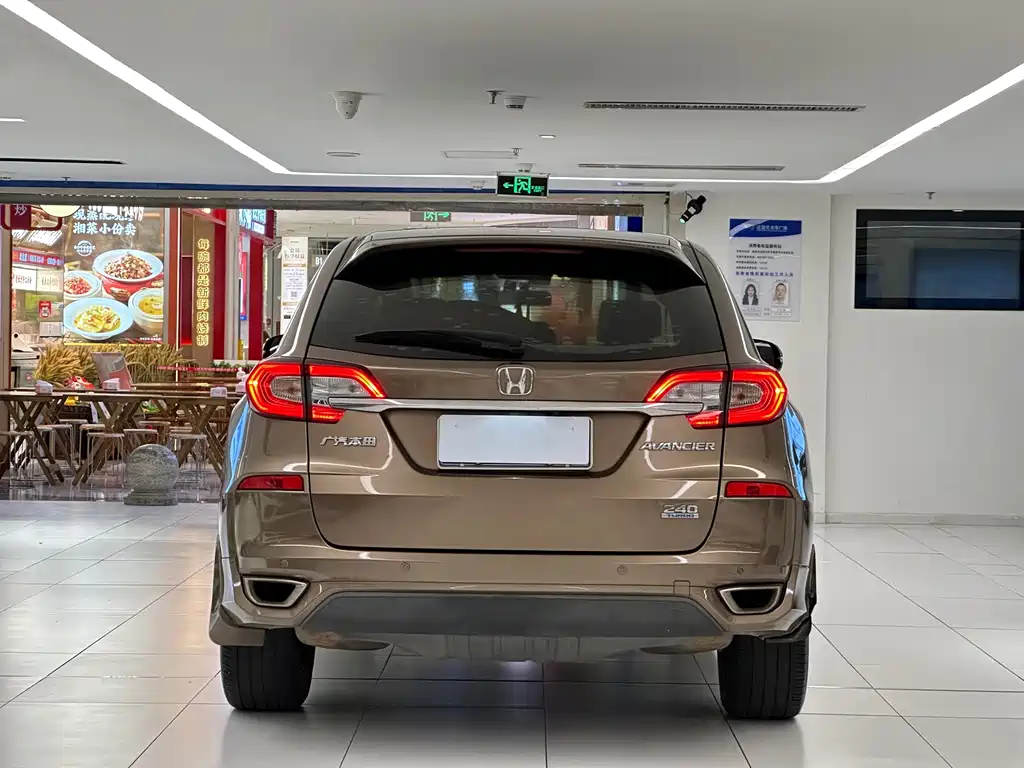 Honda Avancier — миниатюра 6