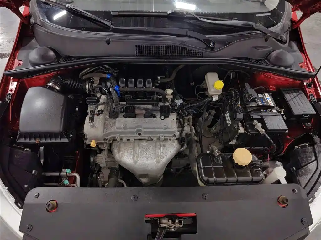 Baojun 310 2016 1.2L MT