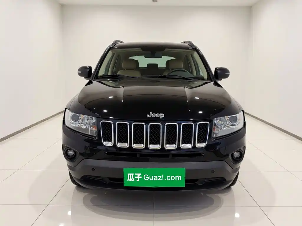Jeep Compass (Import) — миниатюра 2