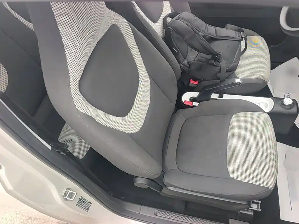 Wuling MINIEV — миниатюра 25