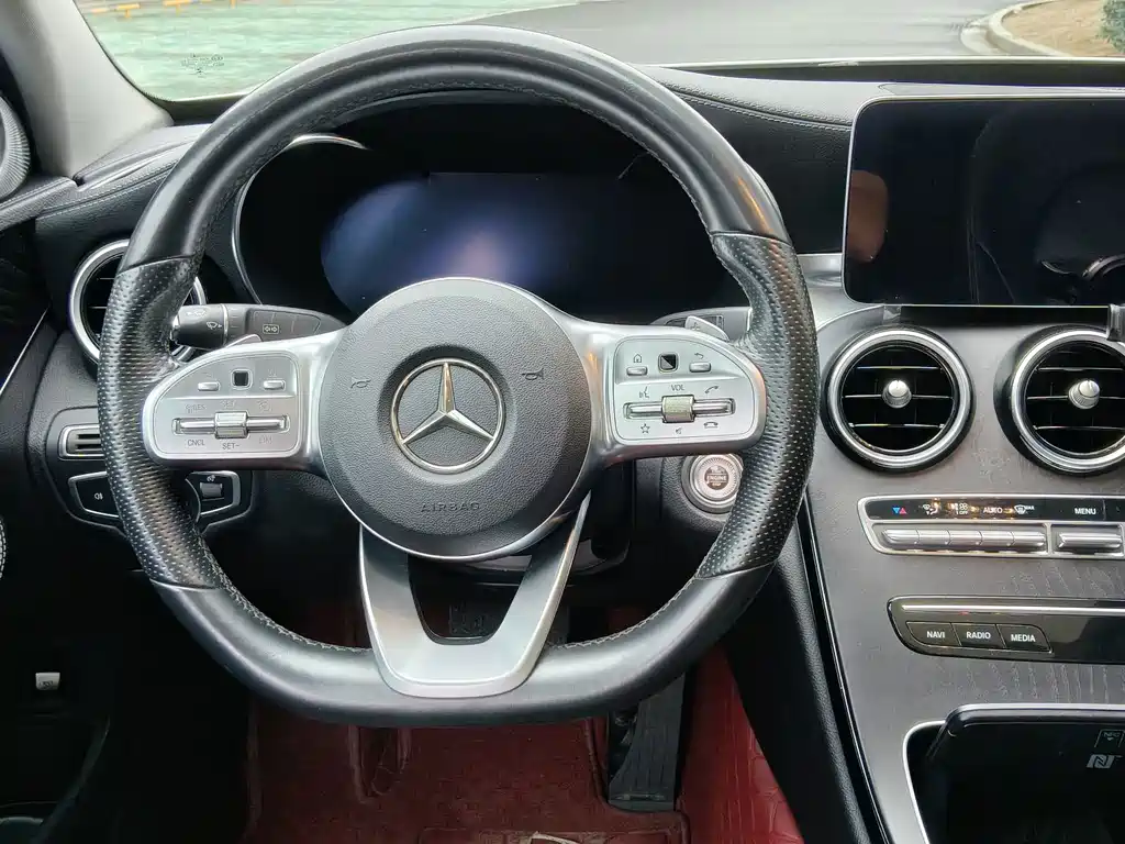 Mercedes-Benz C-Class — миниатюра 10