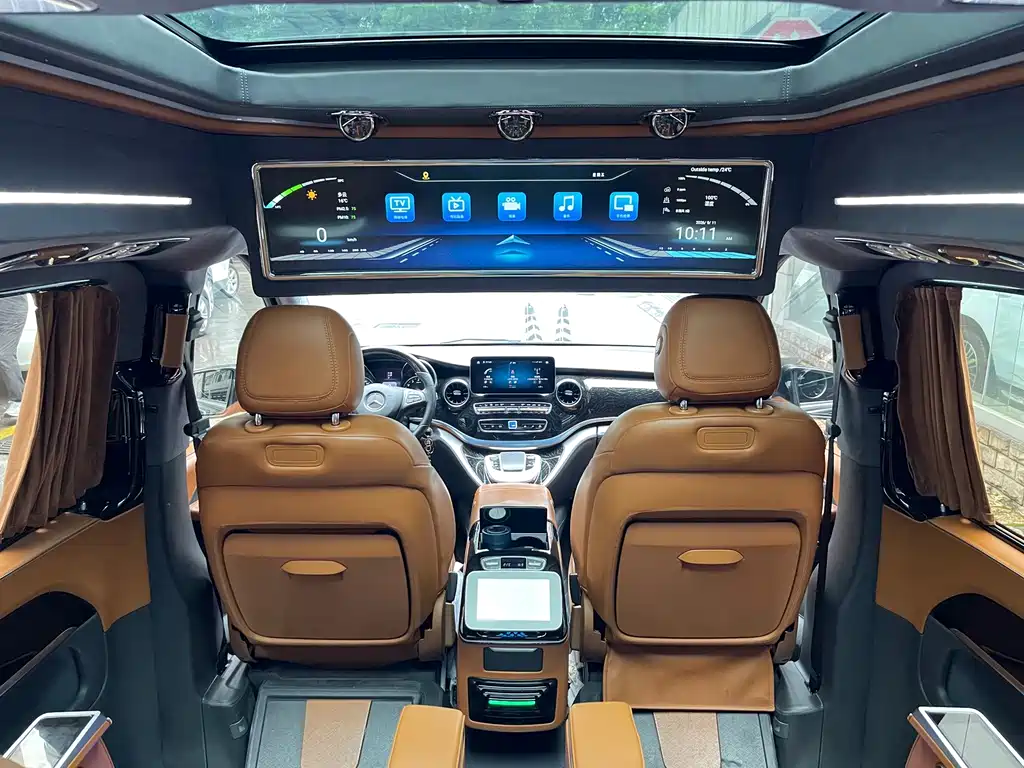Mercedes-Benz V-Class — миниатюра 12
