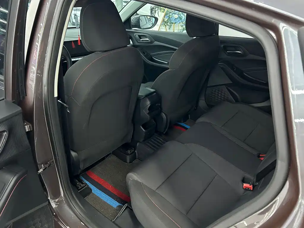 MG 5 2023 180DVVT MT