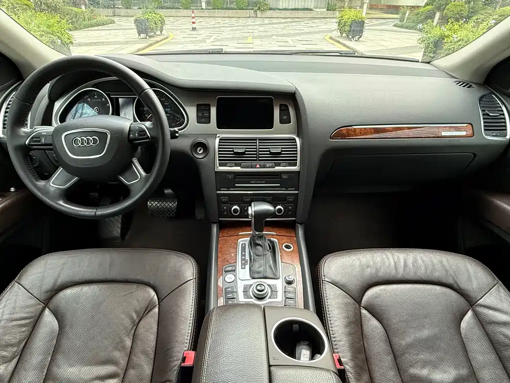 Audi Q7 2013 35 TFSI