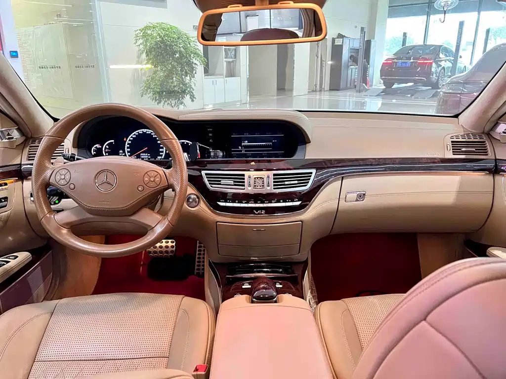 Mercedes-Benz S-Class AMG — миниатюра 8