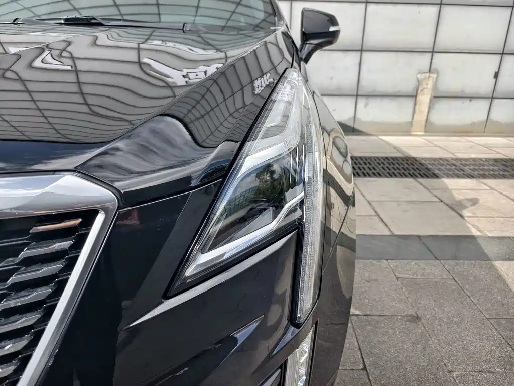Cadillac XT5 — миниатюра 4
