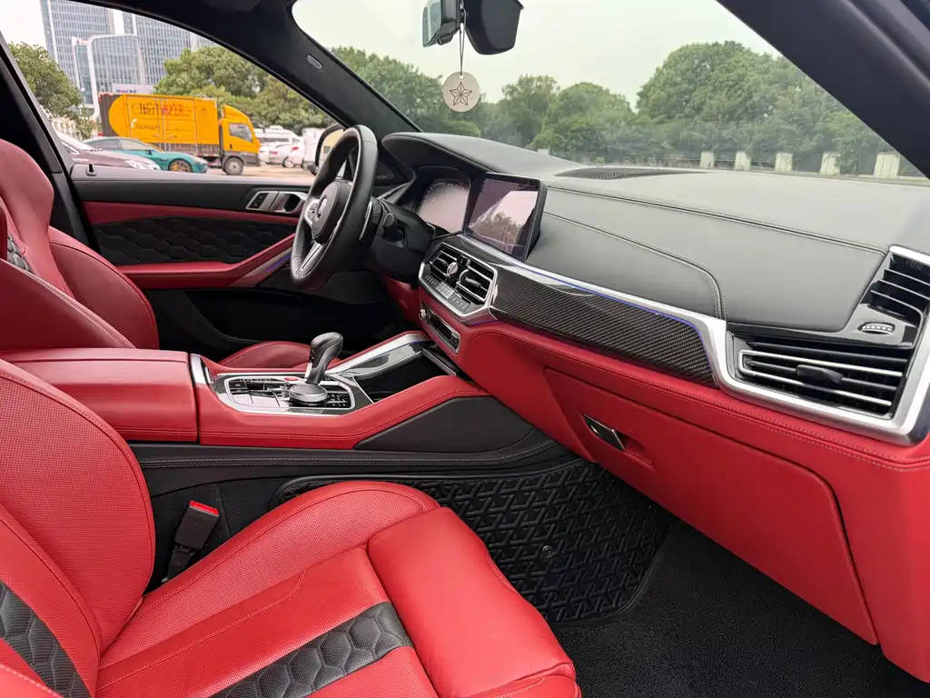 BMW X6 M — миниатюра 11