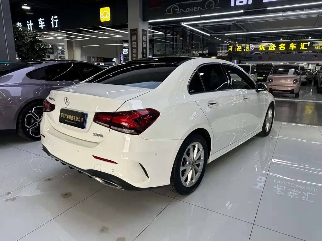 MERCEDES-BENZ A CLASS