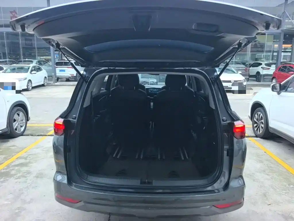 Wuling Victory — миниатюра 19