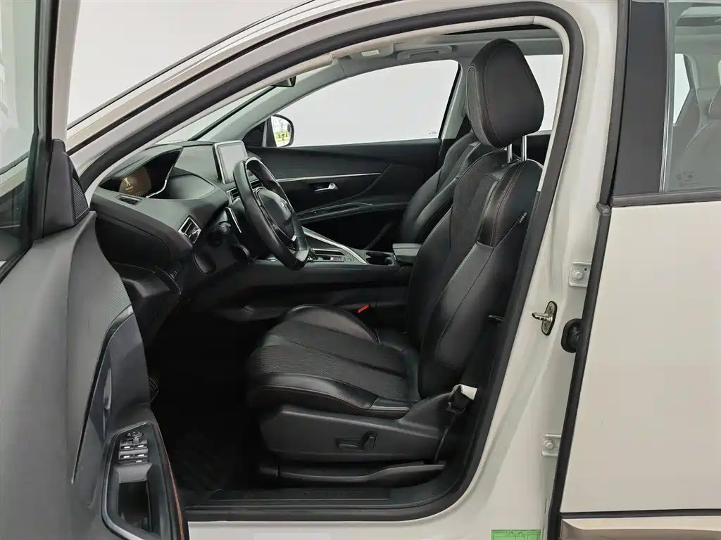 Peugeot 5008 2017 380THP 7 мест Elite