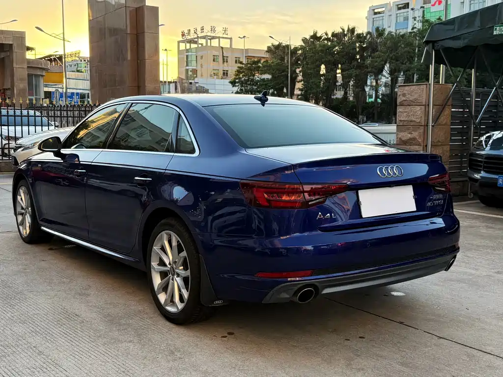 Audi A4L 2018 30 40 TFSI Fashion