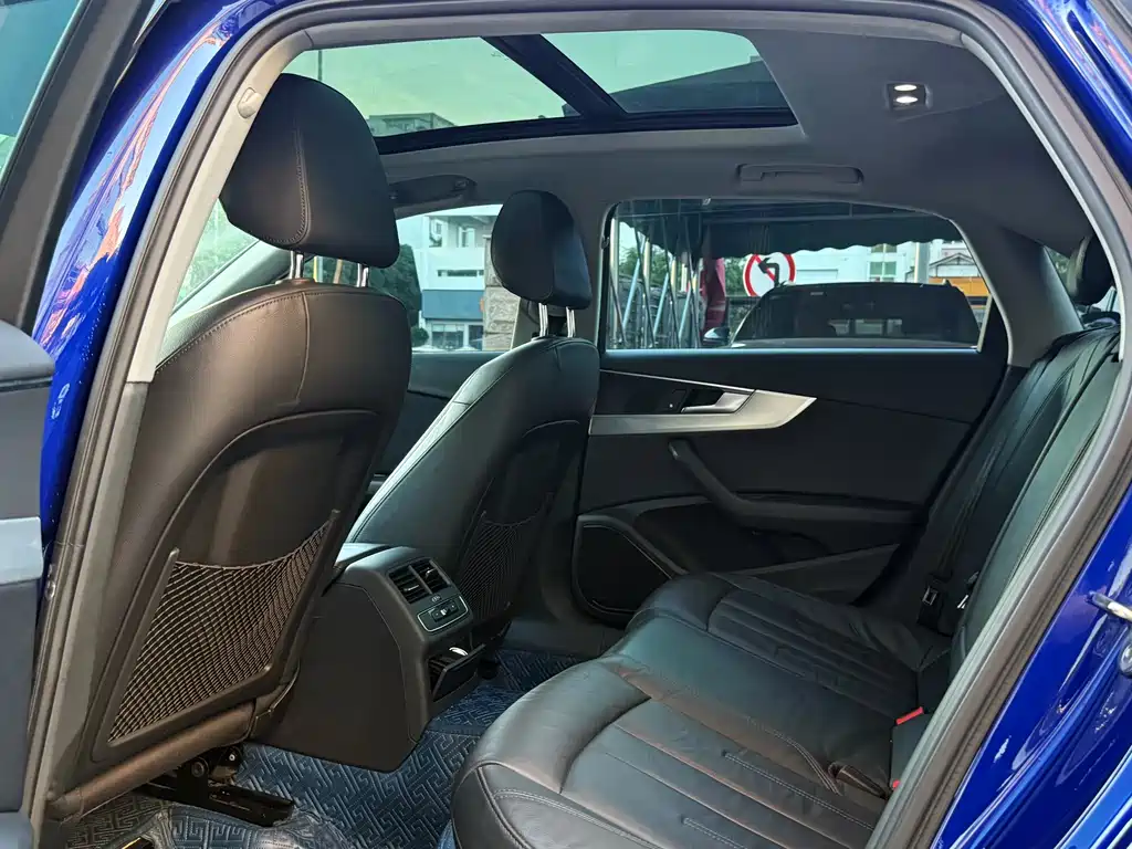 Audi A4L 2018 30 40 TFSI Fashion