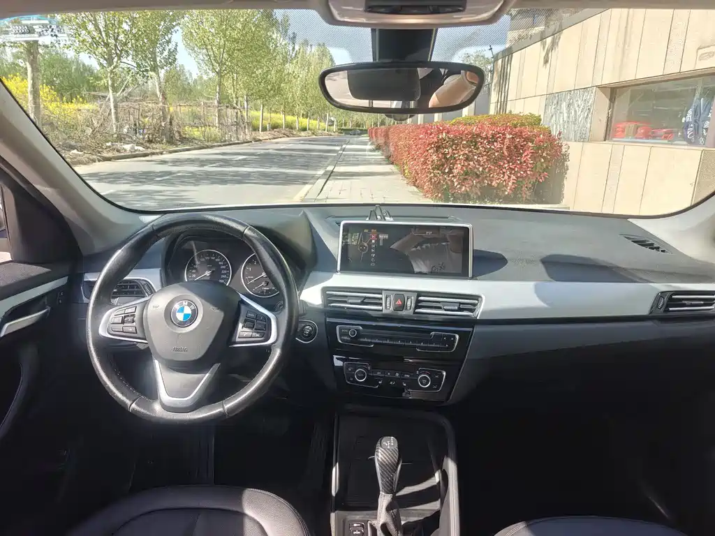 BMW X1 — миниатюра 11