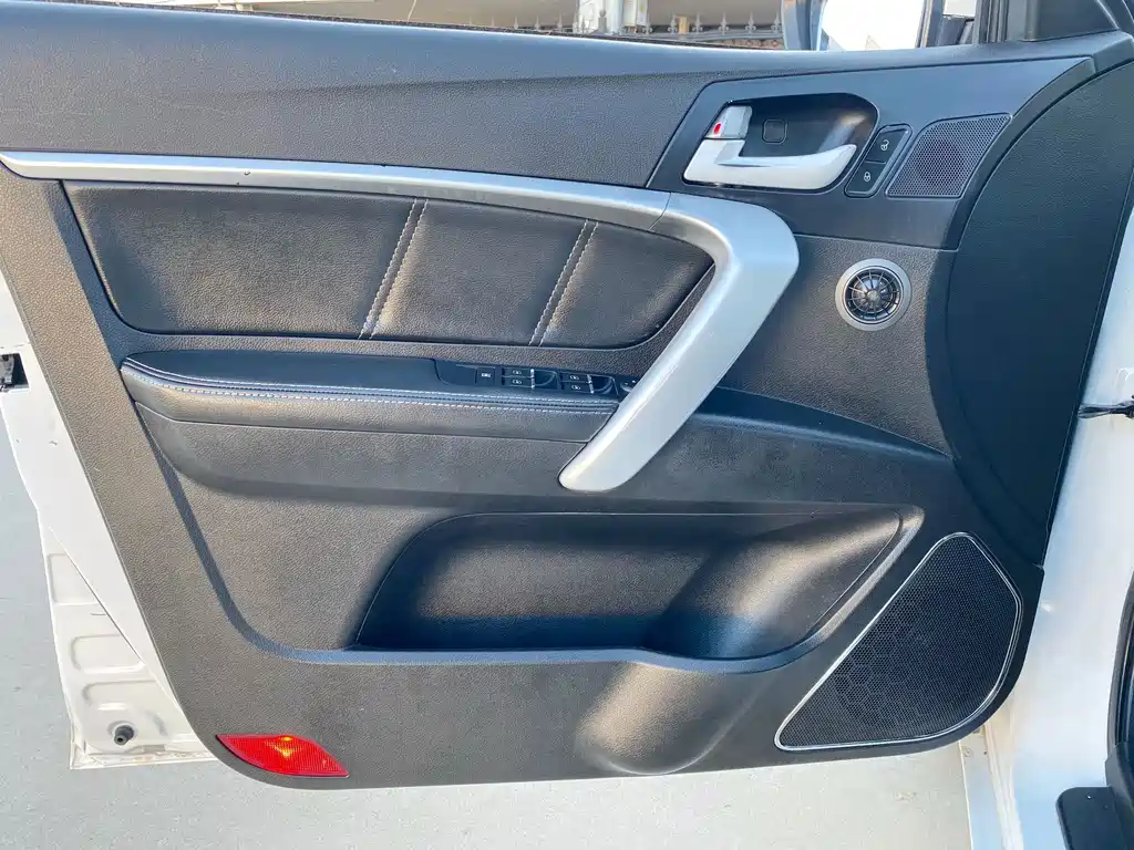 Geely Emgrand — миниатюра 14