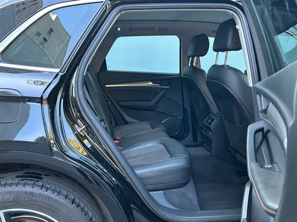 Audi Q5L — миниатюра 14