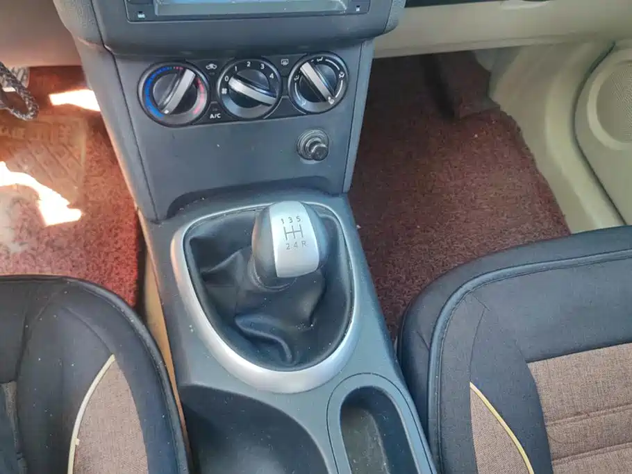 Nissan Qashqai — миниатюра 16