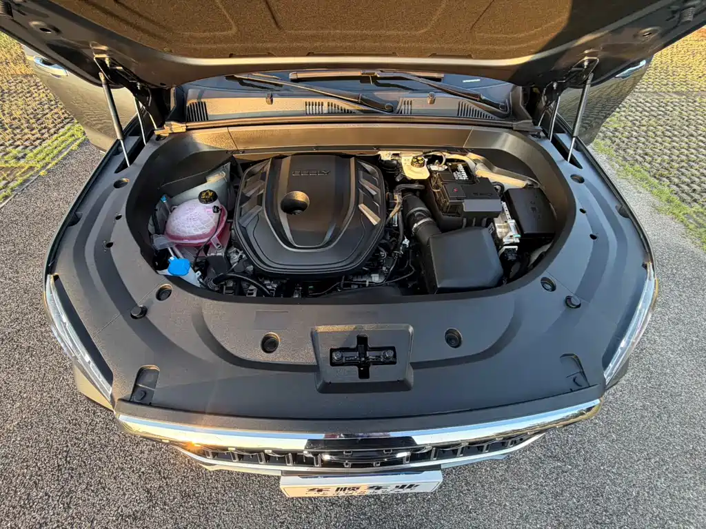 Geely Xingyue L Oriental Brilliance 2.0TD Auto Moon Gaze Edition, фото 21