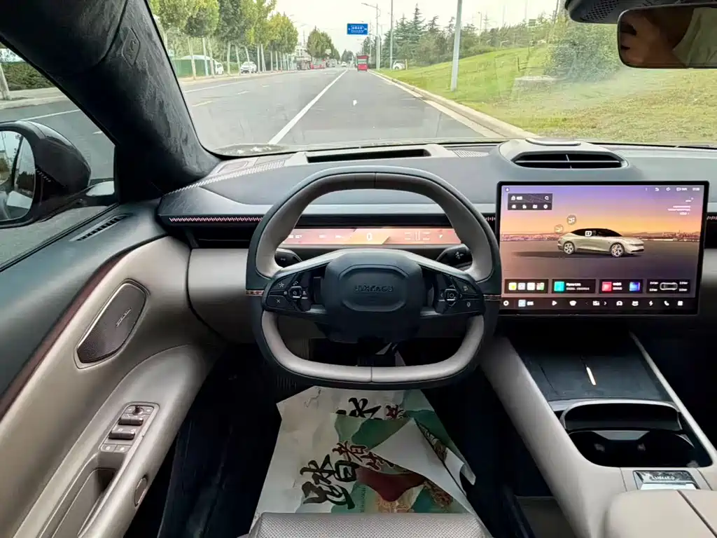 Lynk & Co Z10 — миниатюра 7