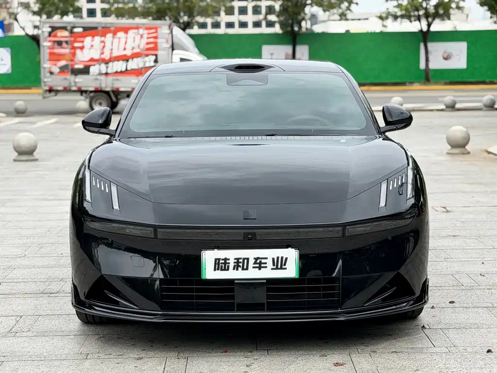 Lynk & Co 10 — миниатюра 3