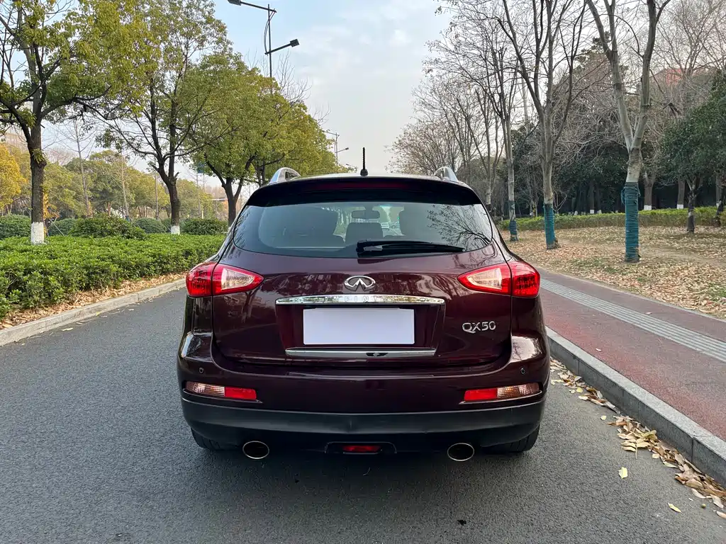 INFINITI QX50
