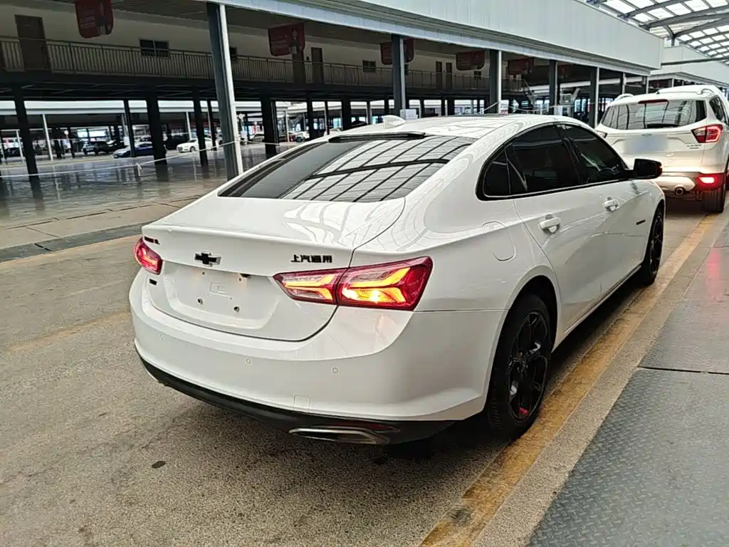 Chevrolet Malibu XL — миниатюра 7