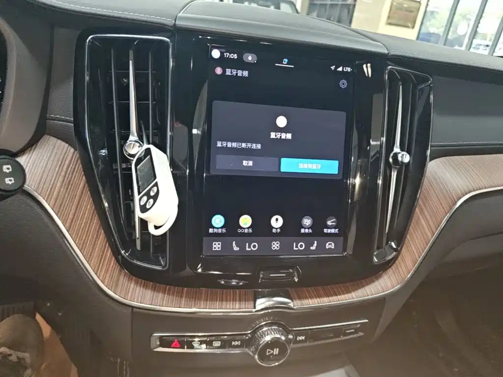 Volvo XC60 — миниатюра 13