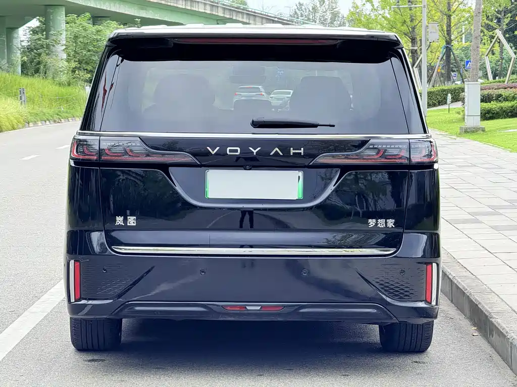 VOYAH Dreamer — миниатюра 7