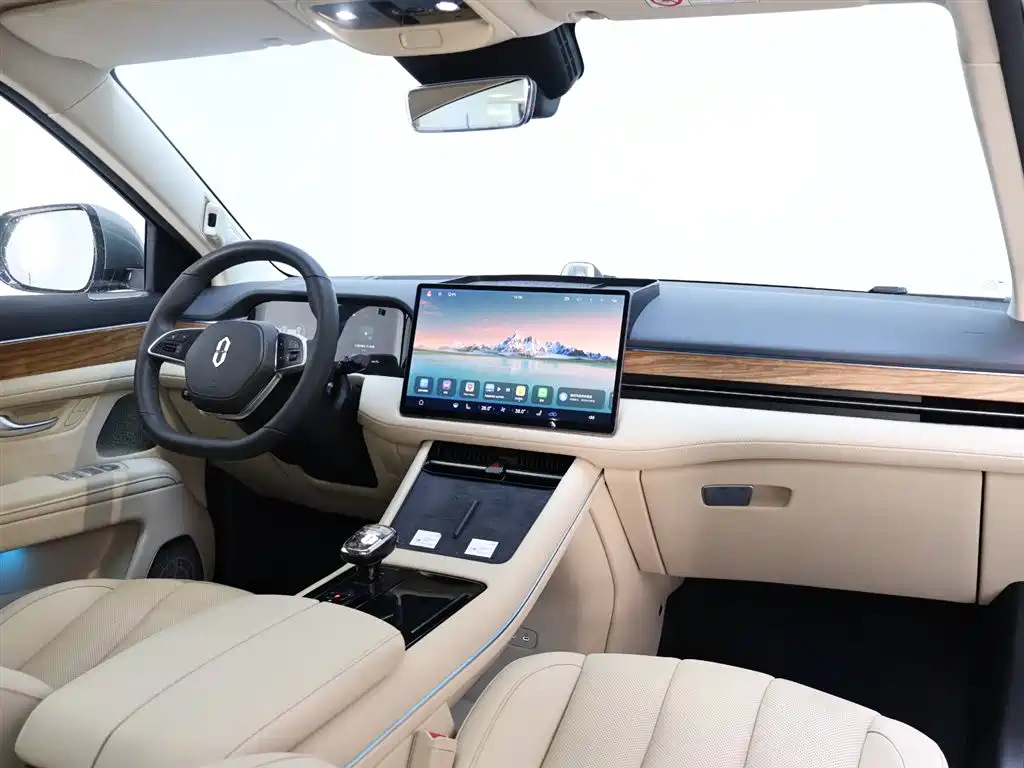 AITO ASK THE WORLD M7