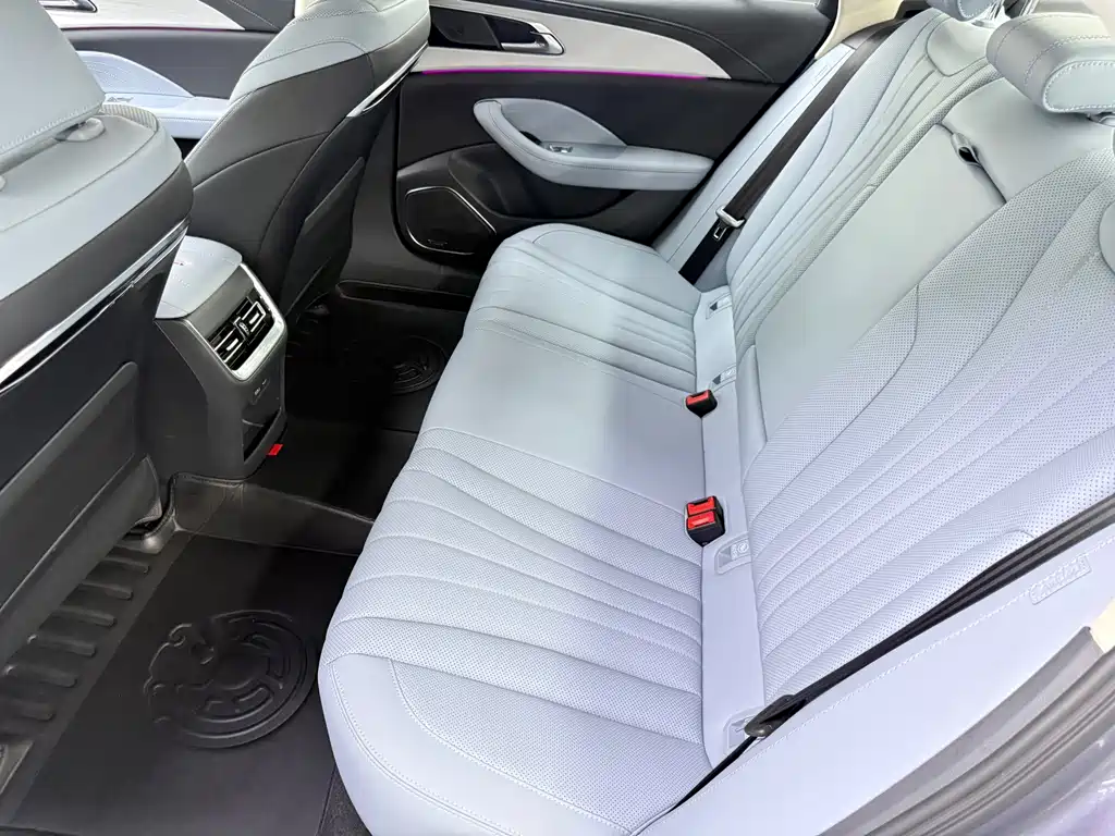 Hongqi Hongqi H5 PHEV — миниатюра 8