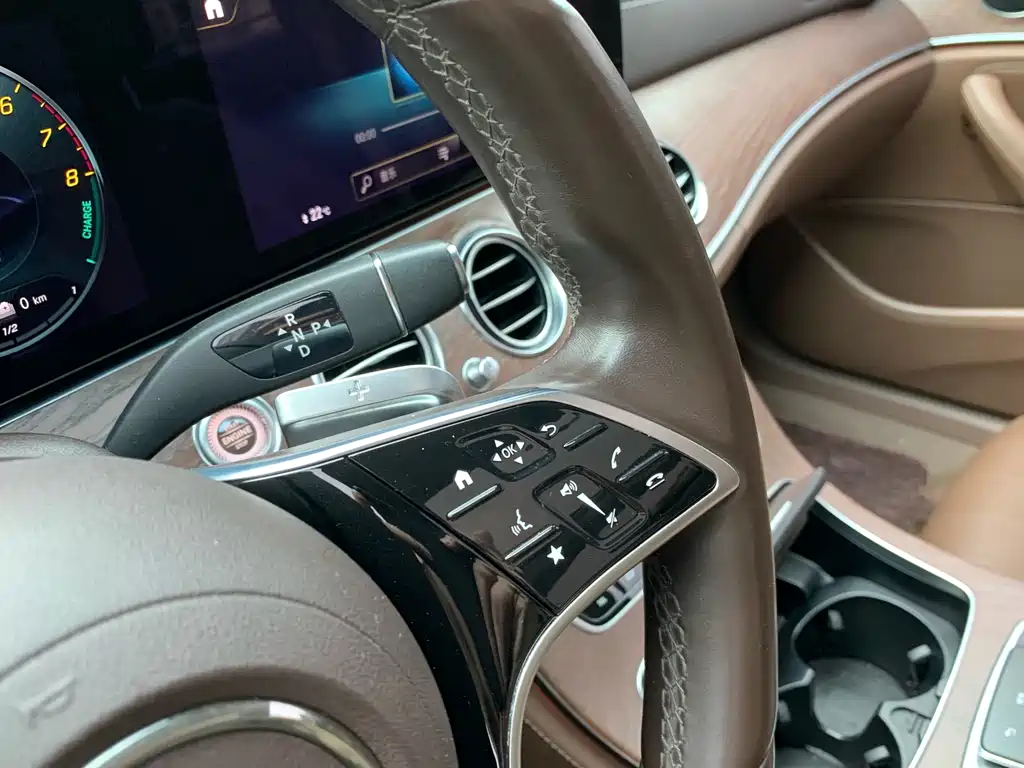 Mercedes-Benz E-Class New Energy E 350 e L Plug-in Hybrid Sedan, фото 24
